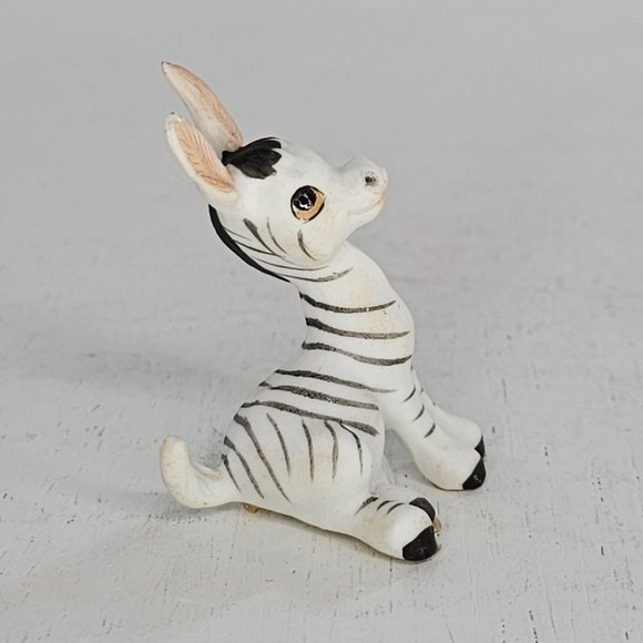 Freeman McFarlin George Good Zebra Sitting Miniature Figurine - Picture 7 of 11